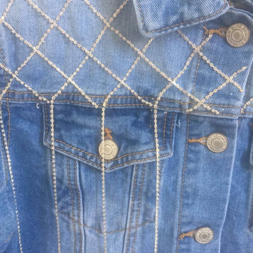 COPY - Women’s denim jacket rhinestone tassels NWT - Picture 6 of 10